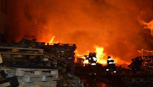 В Германии пожарные осуществляли поджоги, чтобы потом их гасить