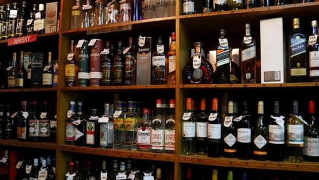 Сколько украинцы тратят на алкоголь 