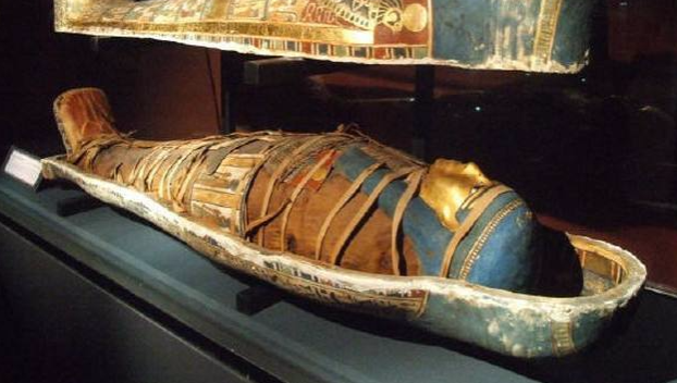 Идеально сохранившийся саркофаг обнаружили в Египте