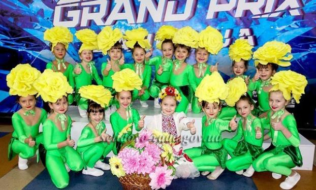 Танцоры из Селидово  отличились на областном чемпионате