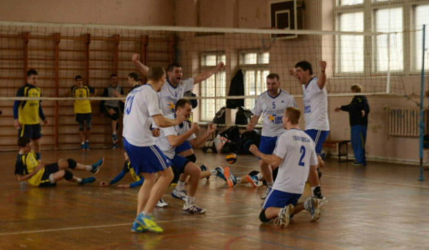 Волейболисты-дебютанты из Покровска поедут на Чемпионат Украины