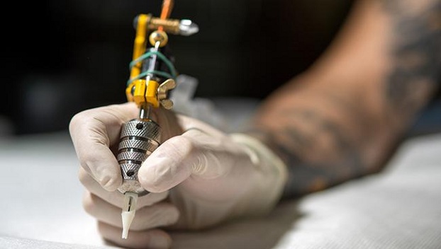 В Швейцарии создали татуировку, проявляющуюся при проблемах со здоровьем