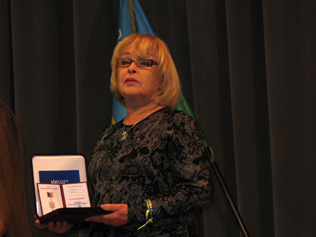 В Краматорске Ада Роговцева вручила ордена «Народный герой Украины»
