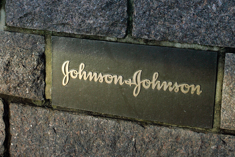 Заболевшая раком американка отсудила 110 миллионов долларов у компании Johnson & Johnson