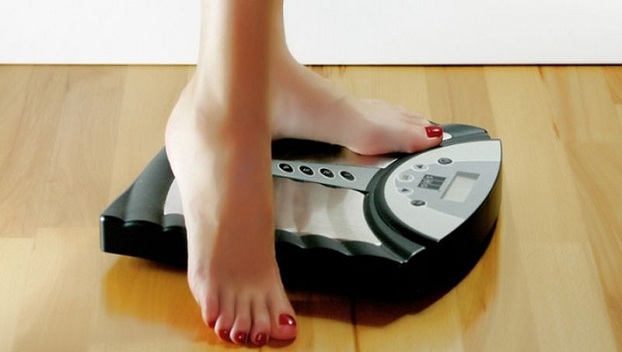 Психологи рассказали, в чем причина лишнего веса 