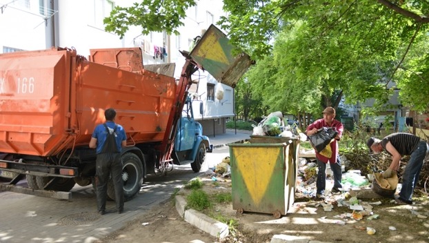 В Доброполье утвердили новые цены на вывоз мусора