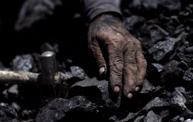 Три горняка погибли в результате взрыва на шахте в Шахтерске