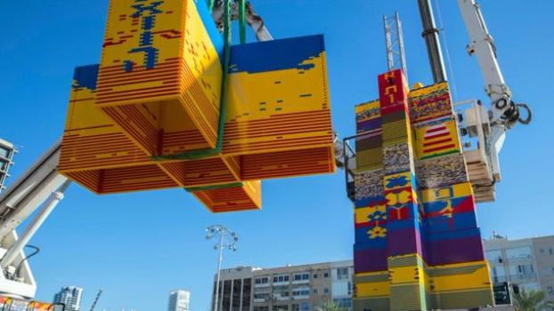 В Израиле построили самую высокую башню из конструктора Lego