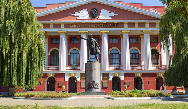 В столице демонтируют памятник Суворову