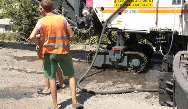 Начался ремонт путепровода, который соединяет Покровск и Мирноград