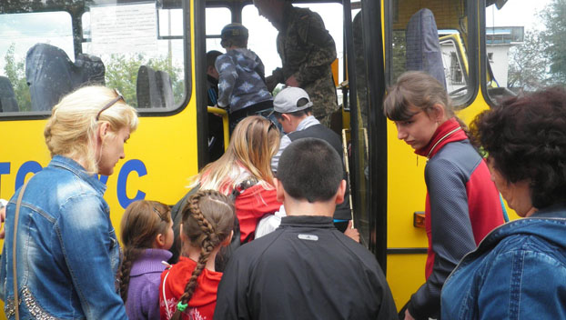 Детей из Зайцево срочно эвакуировали в Святогорье