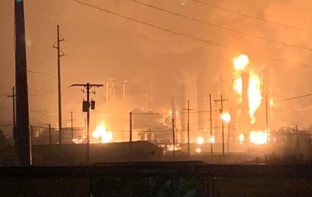 В США прогремел взрыв на заводе: эвакуировано 60 тысяч человек