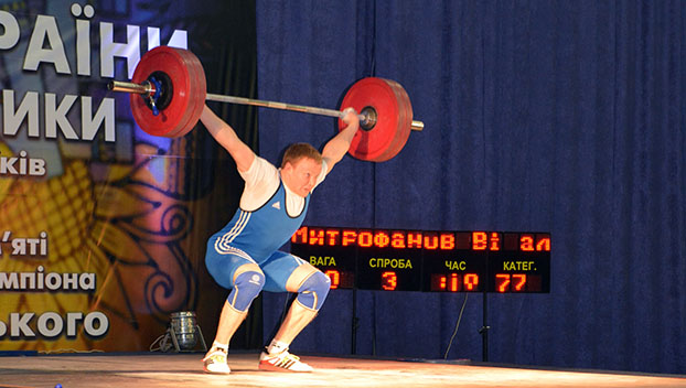 Бахмутчанки и спортсмены из Дружковки стали лучшими в тяжелой атлетике