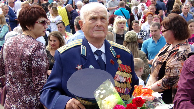Праздник со слезами на глазах: в Дружковке массово отметили День Победы