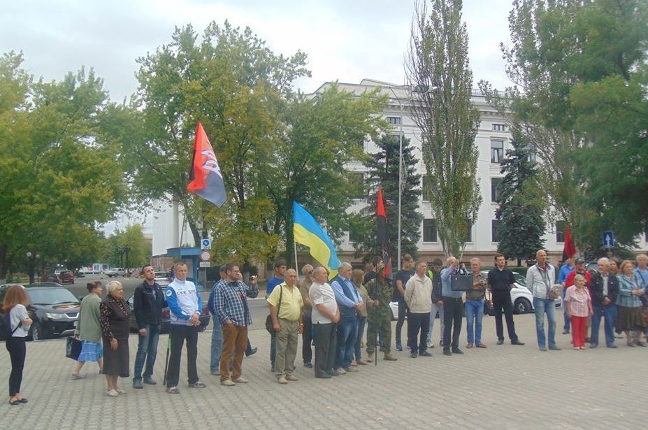 Жители Краматорска почтили память погибших в Иловайске