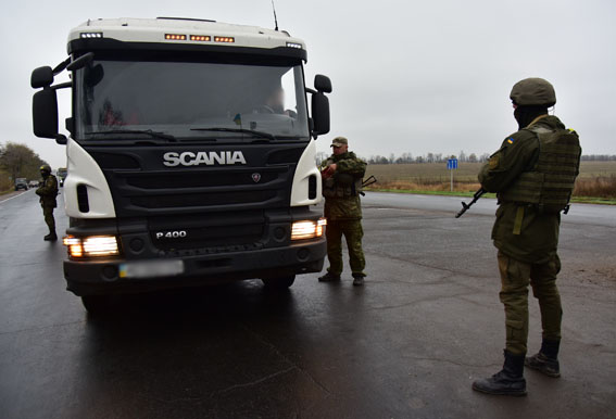 За неделю на блокпостах Донецкой области было зарегистрировано 82 правонарушения