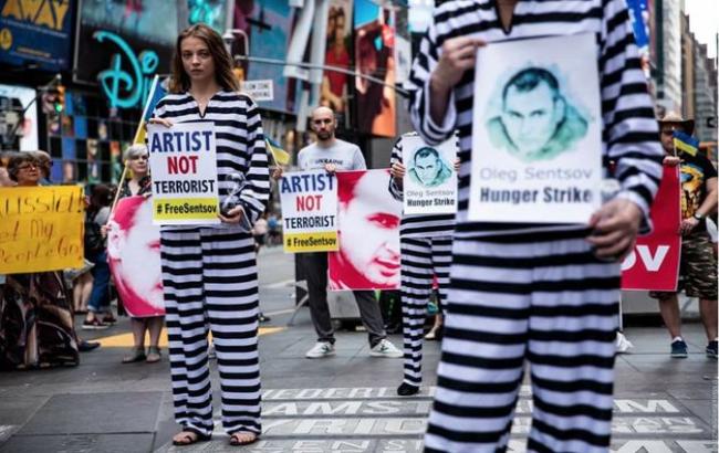 Сегодня стартует глобальная акция с требованием освободить Олега Сенцова 