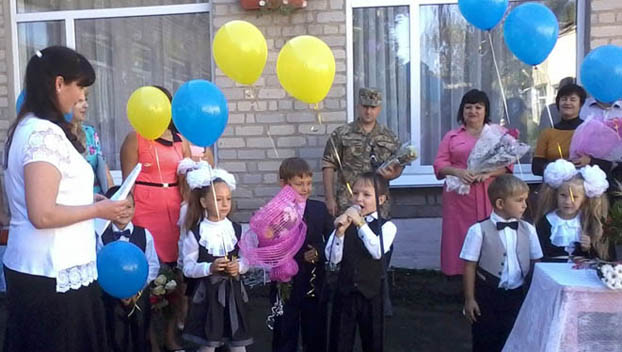 В школах Добропольского района прошли праздники первого звонка