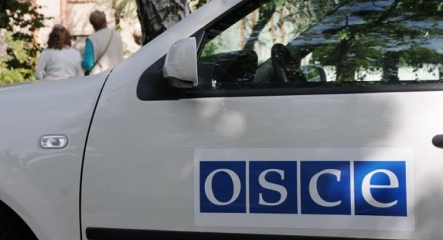 Нетрезвый мужчина бросил молоток в наблюдателей ОБСЕ