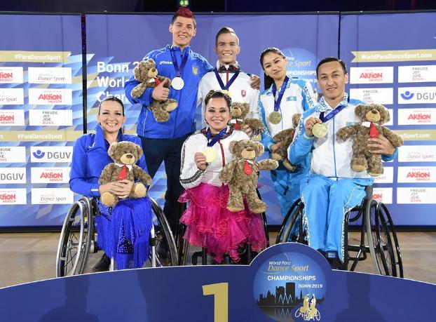 Танцоры на колясках из Славянска забрали призовые места на чемпионате мира