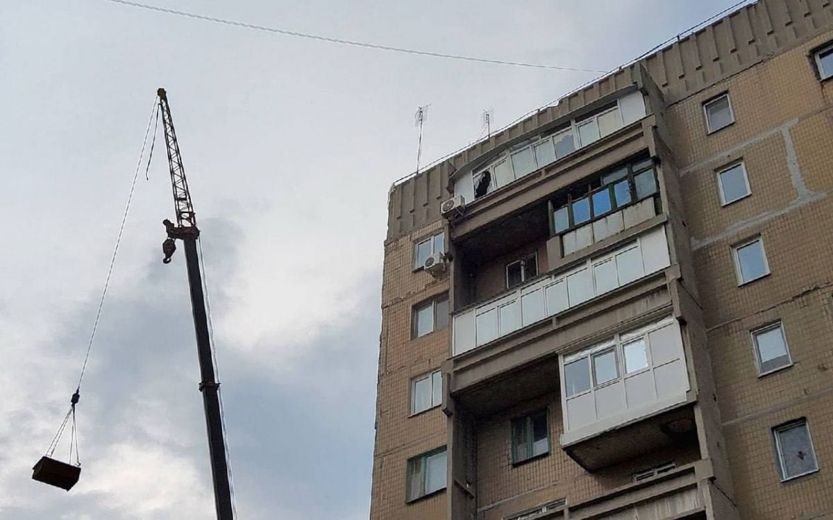 В Горловке 10 человек эвакуированы из-за частичного обрушения кровли многоэтажки