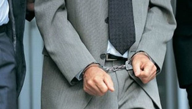 В Бахмуте суд отправил за решетку прокурора и старшего следователя