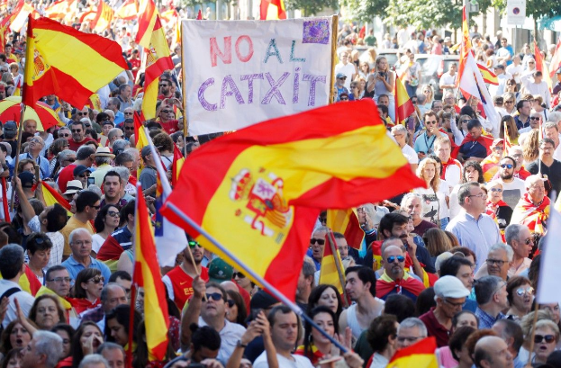В Испании пригрозили взять под контроль Каталонию