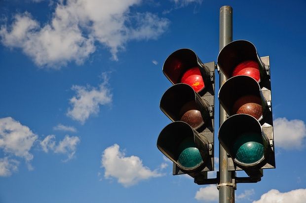 В Украине хотят изменить работу светофоров и ужесточить наказания для водителей