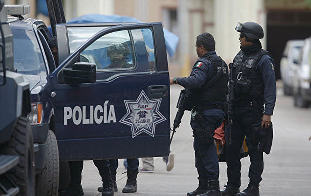 Разборки между полицейскими в Мексике: Есть погибшие