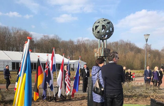 Катастрофа МН17: В Нидерландах открыли мемориал