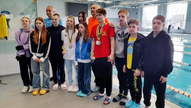 Призы чемпионата Украины собрали пловцы Донецкого региона