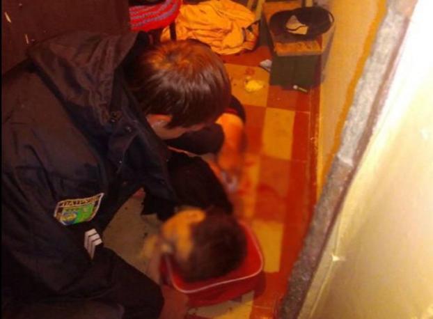 В Краматорске обнаружили убитую женщину и истекающего кровью ребенка