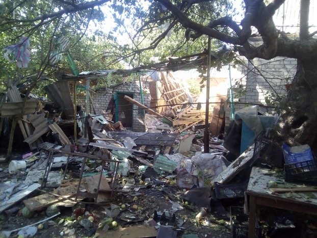 Взрыв газового баллона повредил жилой дом в Славянском районе