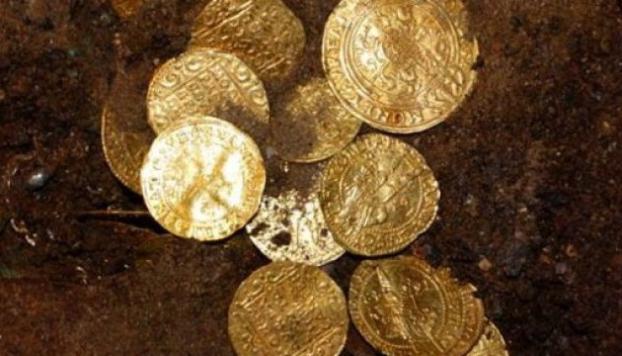 На севере Польши нашли древний золотой клад