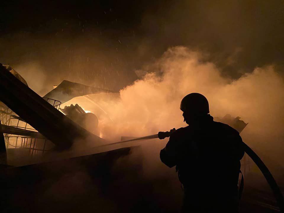 В Константиновке вчера горело три частных дома. Фото