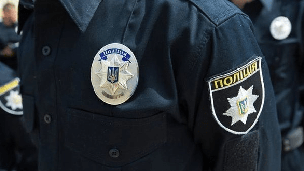 В Славянске полиция вернула домой 14-летнюю девушку
