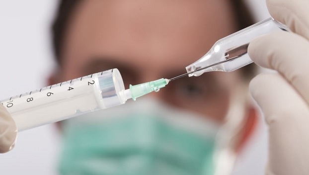 Украинцев просят срочно сделать прививки в связи с угрозой новой болезни 