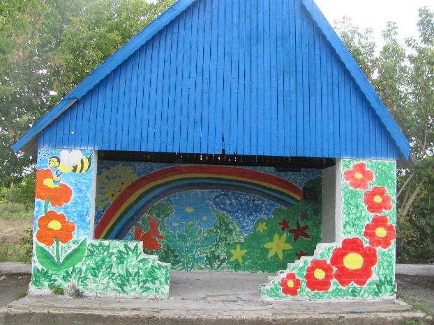 В Добропольском районе остановки «оденут» в национальном стиле