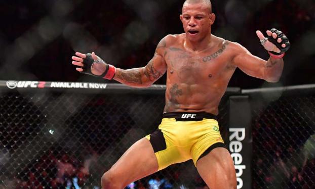 Боец UFC из Бразилии подвергся нападению