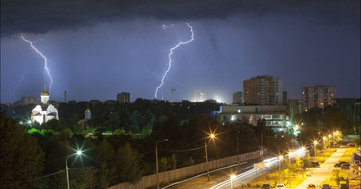 Почти по всем регионам Украины объявлено штормовое предупреждение