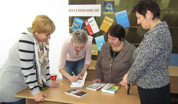 В Покровске представили книгу об историях успеха переселенцев
