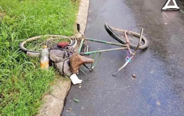 В Мариуполе сбили велосипедиста вчера вечером