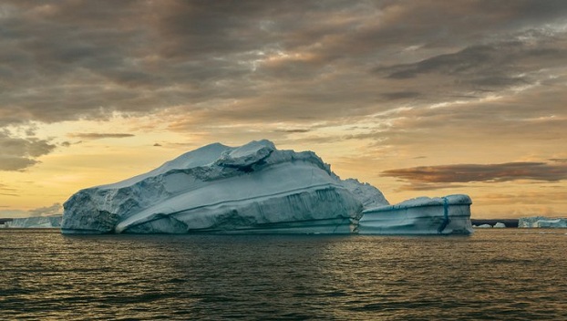 В Гренландии катастрофически тает лед 