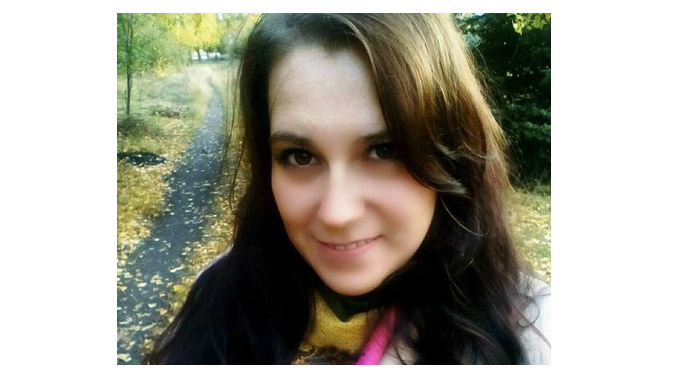 Журналистка из Донецкой области делает зиму теплее и красивее