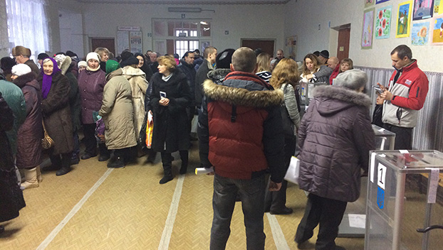 В Николаевке участок 234 открылся с большим опозданием