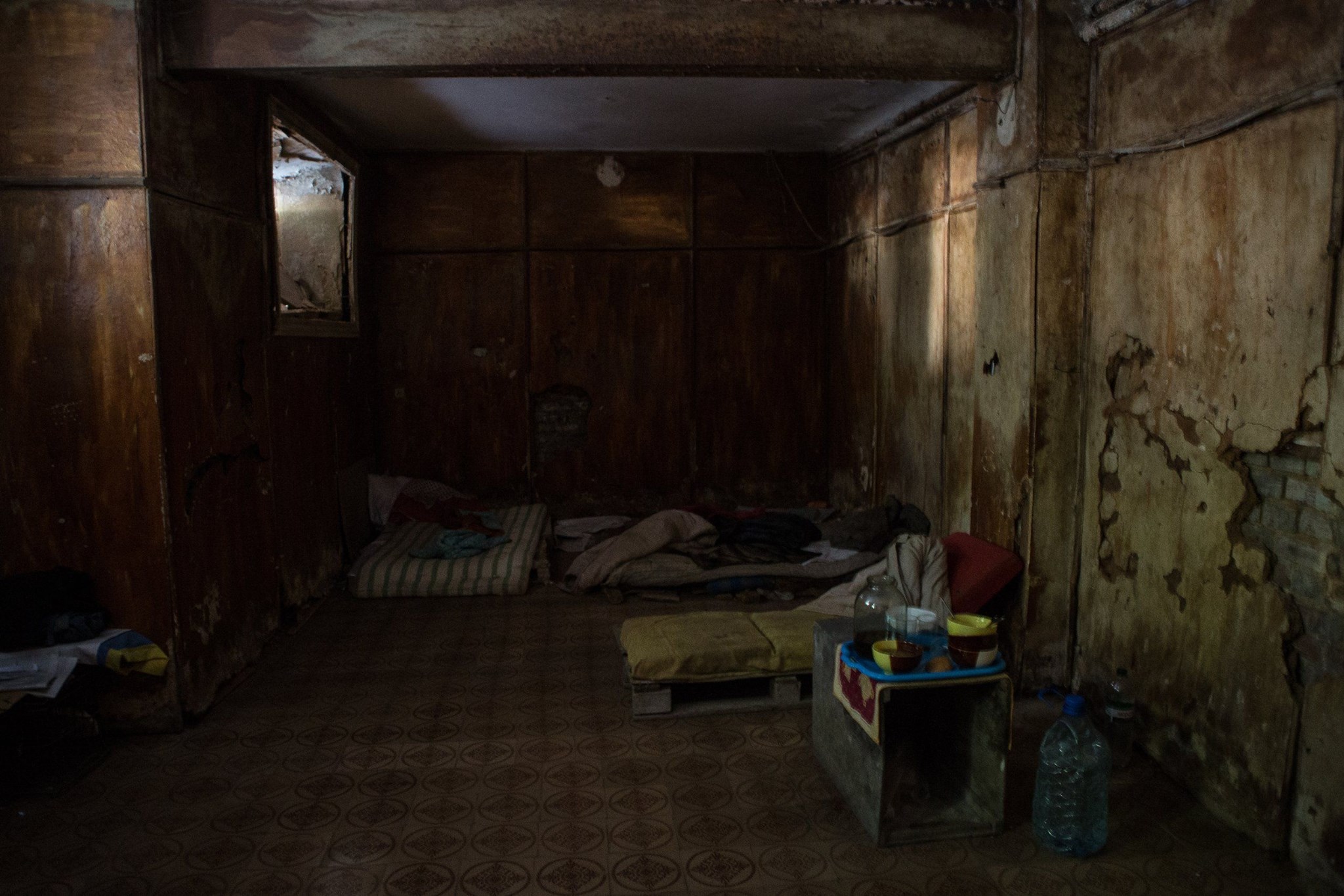 славянское сбу камеры для пленных 2014 год
