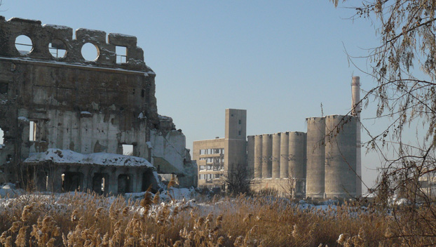 руины завода Автостекло