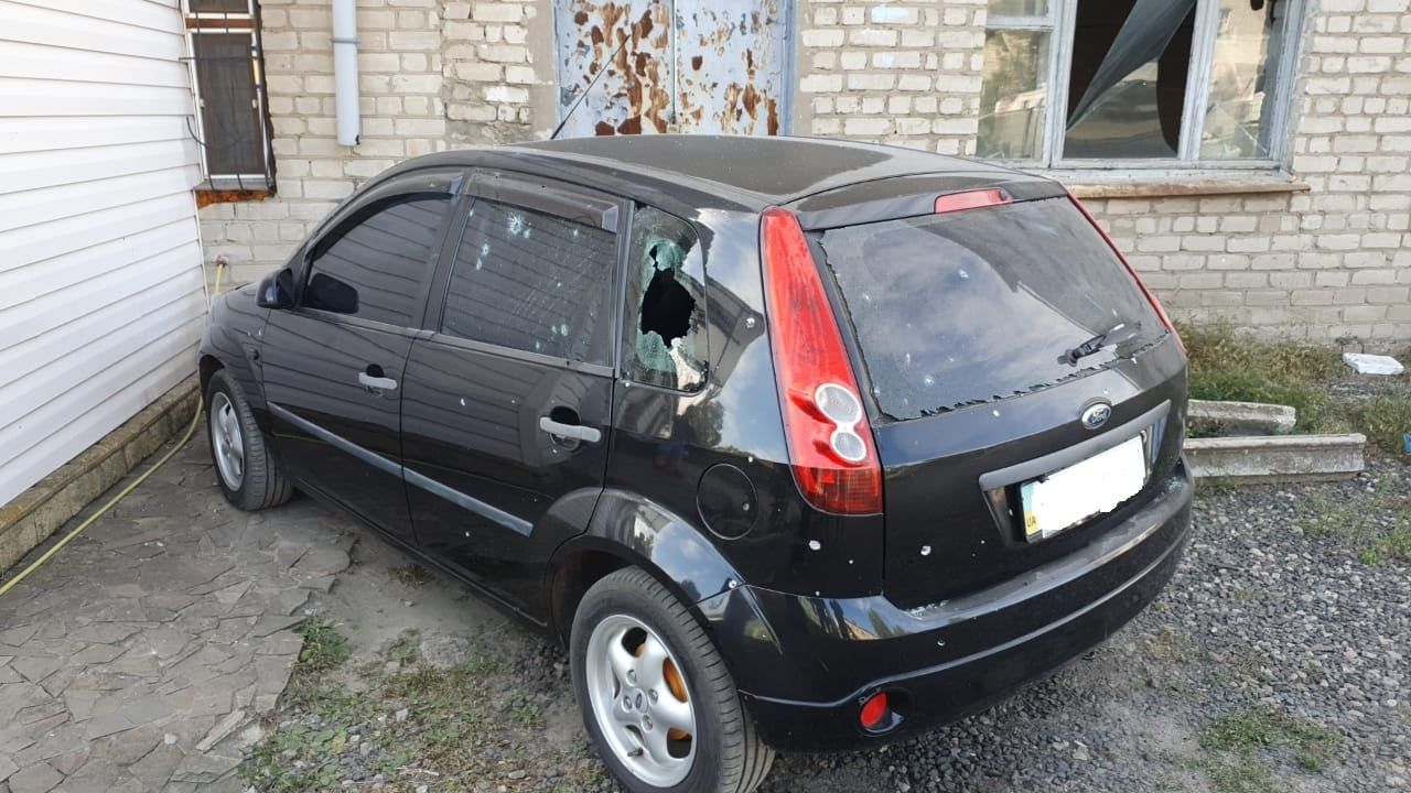 На Луганщине обстреляли населенный пункт: ранен глава ВГА