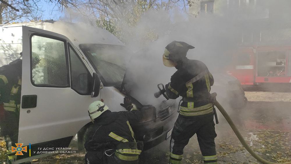 Сегодня в Славянске загорелся микроавтобус
