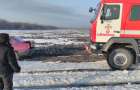 В Добропольском районе спасатели вытащили из снежных наносов два автомобиля